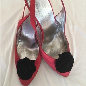 Bruno Magli Red satin pumps w/ Blk velvet flower